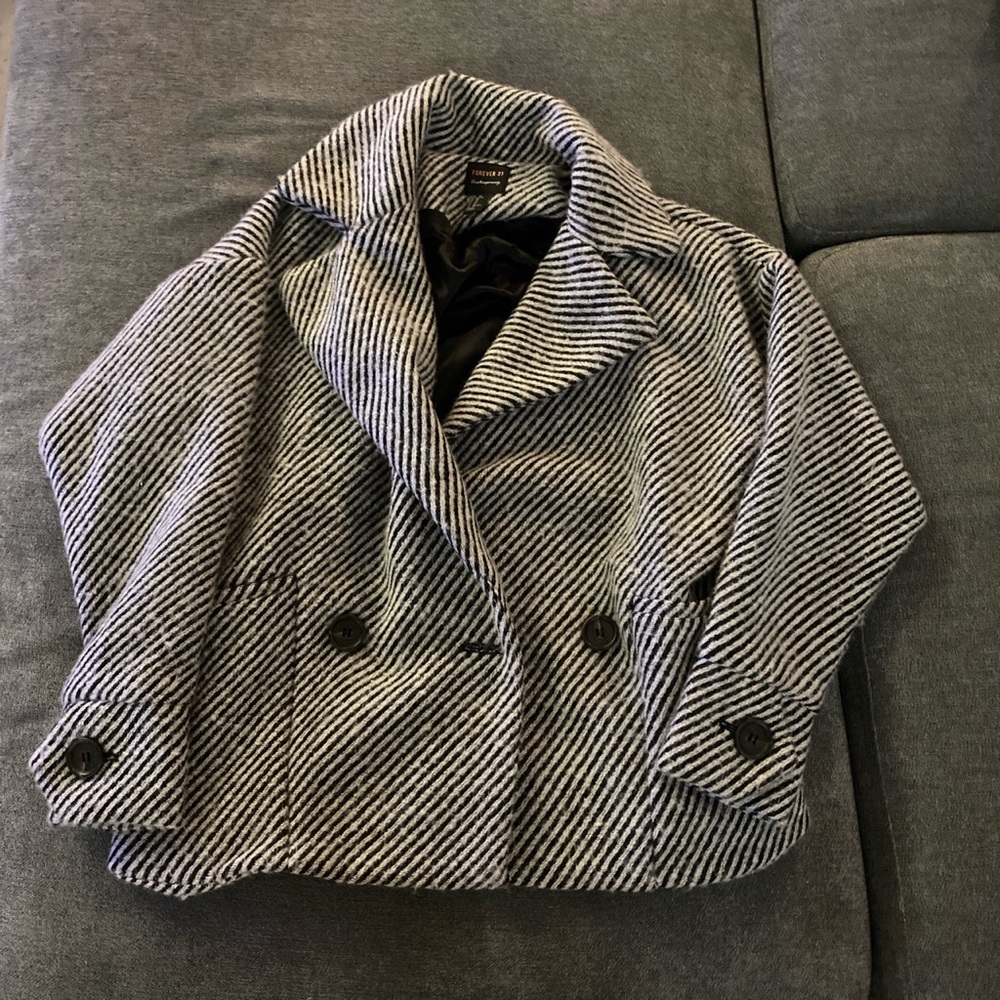 Winter coat black and gray stripes barely used